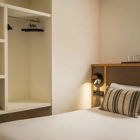 Bypillow Cluc Hotell 2*