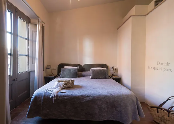 מלון Bypillow Cluc בגור